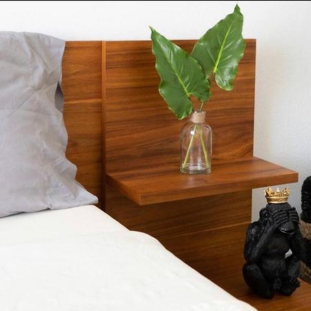 Newely Remodeled Apartment Only 1 Min To The Beach! Miami Beach Ngoại thất bức ảnh